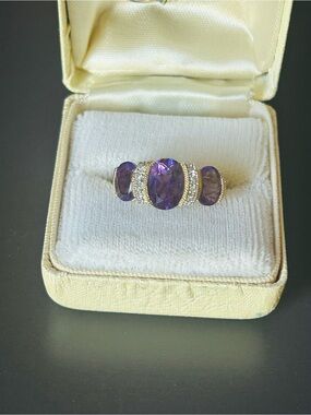 Ornate 10k gold Amethyst and Diamond Ring